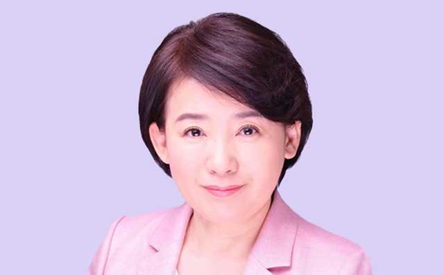 麓幸子氏