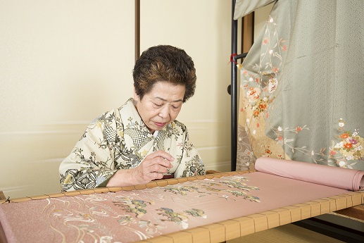 人間関係は1つの道から大勢につながっていく　日本刺繍作家　宮崎静花