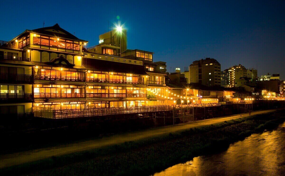 鮒鶴京都鴨川リゾート